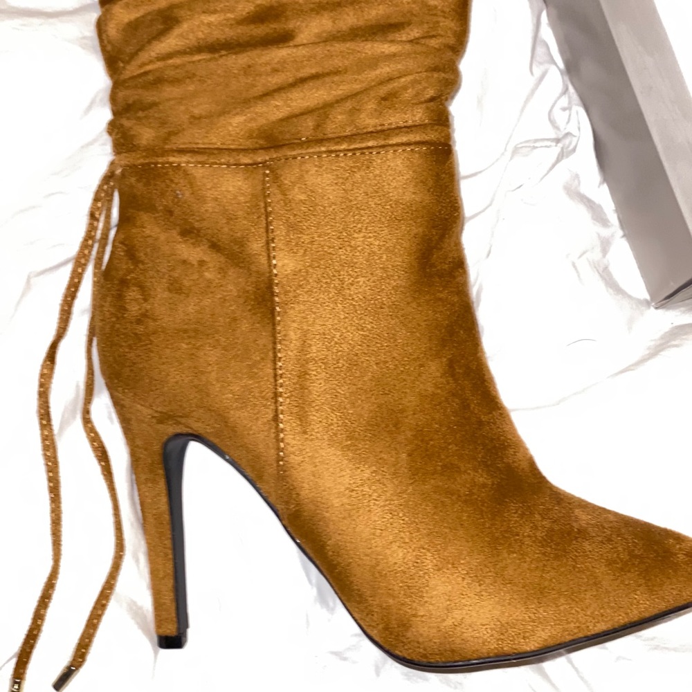 Woman's New Zigisoho Jeenie Fabric Pointed Toe heeled boots , sz 7 - Picture 3 of 15